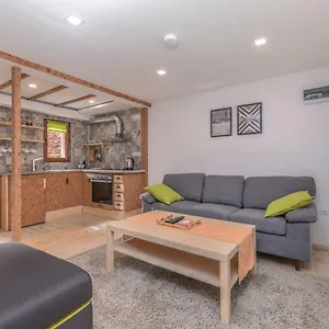 New Serdika Apartamento