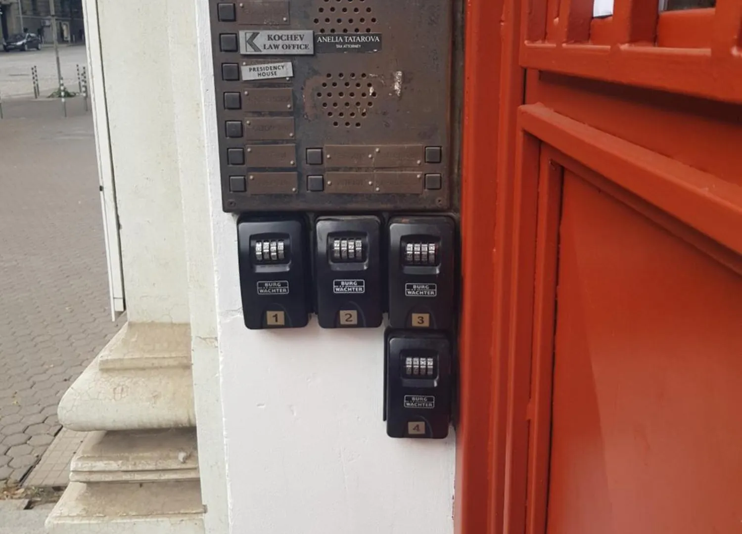 Presidency House Self Check-In Apartments София