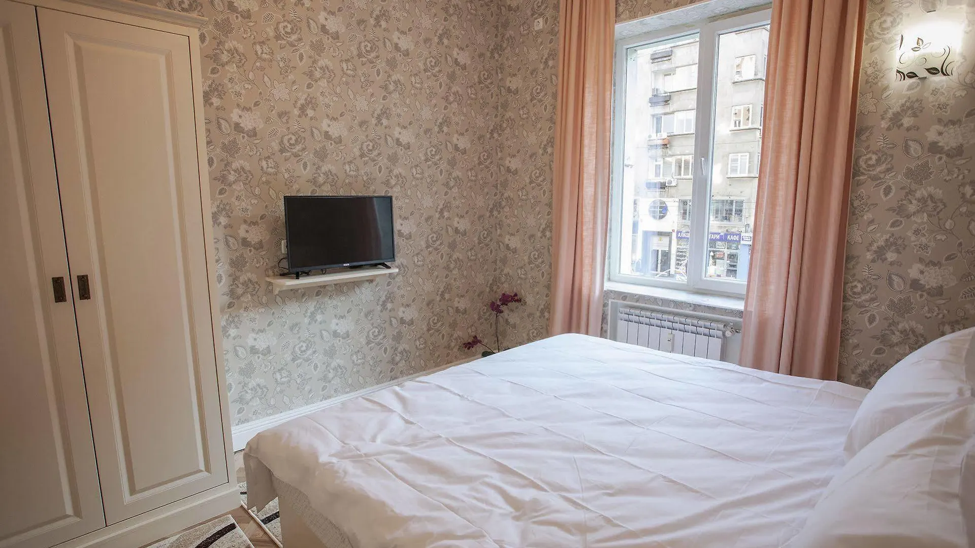 Presidency House Self Check-In Apartments София